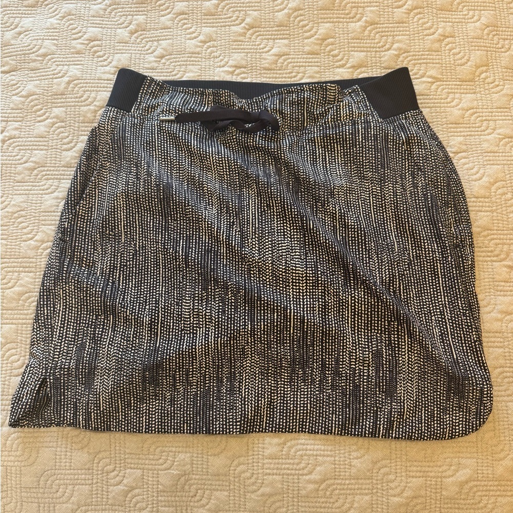 Athleta Navy and White Women's Skirt